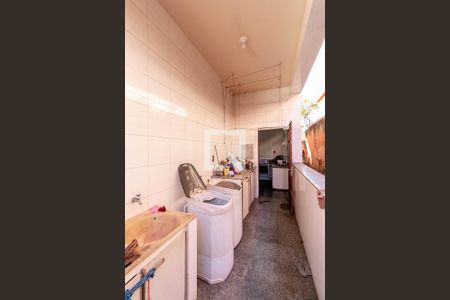 Casa para alugar com 720m², 4 quartos e 4 vagasÁrea de Serviço