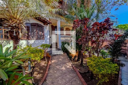 Casa para alugar com 720m², 4 quartos e 4 vagasEntrada