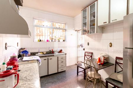 Casa para alugar com 720m², 4 quartos e 4 vagasCozinha