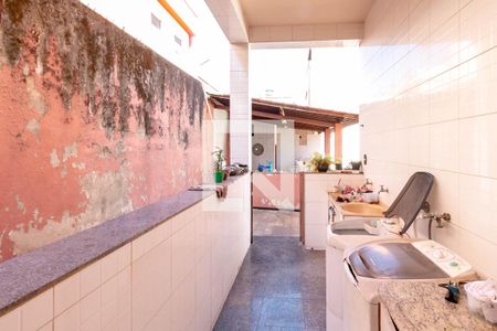 Casa para alugar com 720m², 4 quartos e 4 vagasÁrea de Serviço