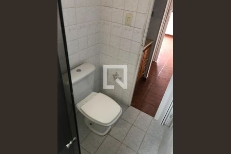 Casa de condomínio à venda com 53m², 2 quartos e 1 vaga Casa de condomínio à venda com 53m², 2 quartos e 1 vagaBanheiro