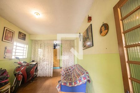 Casa à venda com 500m², 2 quartos e 4 vagasComodo extra