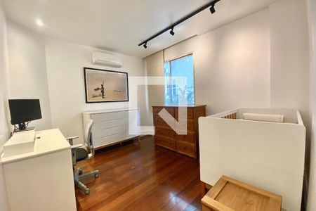 Quarto  de apartamento para alugar com 2 quartos, 92m² em Jardim Botânico, Rio de Janeiro