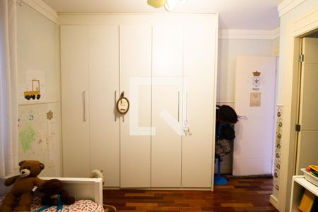 Apartamento à venda com 136m², 4 quartos e 2 vagasSuíte 2 - armários