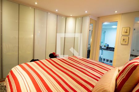 Apartamento à venda com 136m², 4 quartos e 2 vagasSuíte master