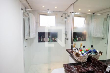 Apartamento à venda com 136m², 4 quartos e 2 vagasBanheiro da Suíte