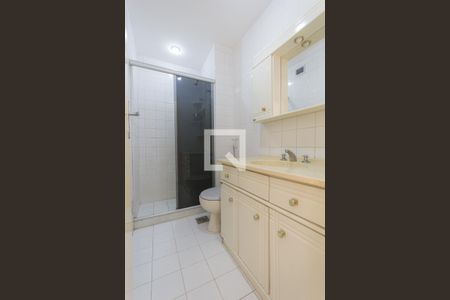 Apartamento à venda com 182m², 2 quartos e 2 vagasBanheiro Social 1