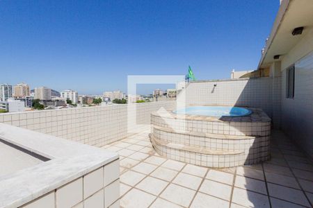 Apartamento à venda com 182m², 2 quartos e 2 vagasCobertura