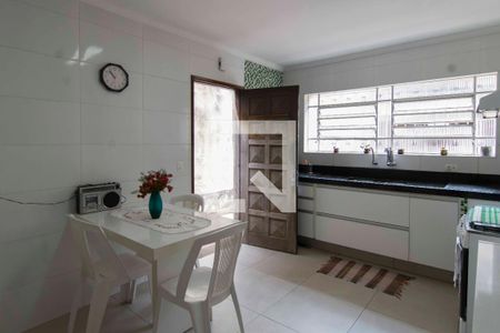 Casa à venda com 350m², 4 quartos e 3 vagasCozinha