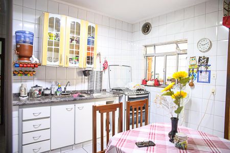 Casa à venda com 142m², 3 quartos e 2 vagas Casa à venda com 142m², 3 quartos e 2 vagasCozinha