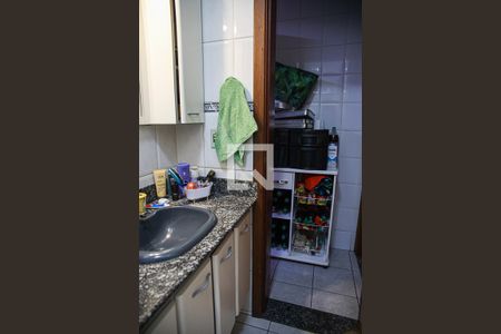 Casa à venda com 142m², 3 quartos e 2 vagas Casa à venda com 142m², 3 quartos e 2 vagasBanheiro