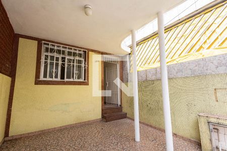 Casa para alugar com 230m², 3 quartos e 1 vaga Casa para alugar com 230m², 3 quartos e 1 vagaGaragem