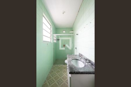 Casa para alugar com 230m², 3 quartos e 1 vaga Casa para alugar com 230m², 3 quartos e 1 vagaBanheiro Social