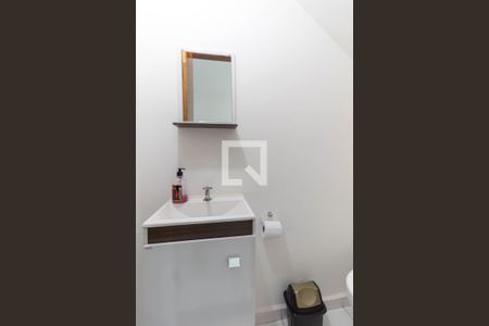 Casa de condomínio à venda com 64m², 2 quartos e 1 vagaLavabo