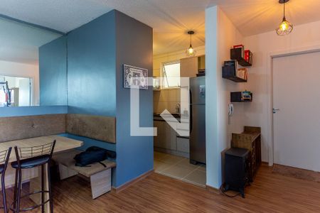 Apartamento à venda com 56m², 2 quartos e 1 vaga Apartamento à venda com 56m², 2 quartos e 1 vagaCozinha e Área de Serviço