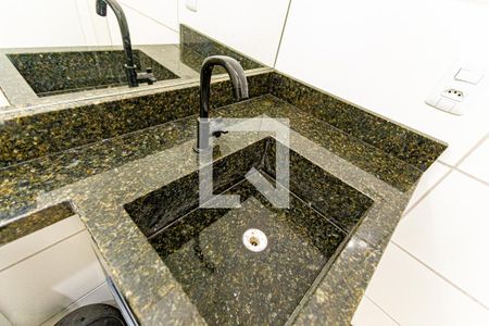 Apartamento à venda com 56m², 2 quartos e 1 vaga Apartamento à venda com 56m², 2 quartos e 1 vagaBanheiro