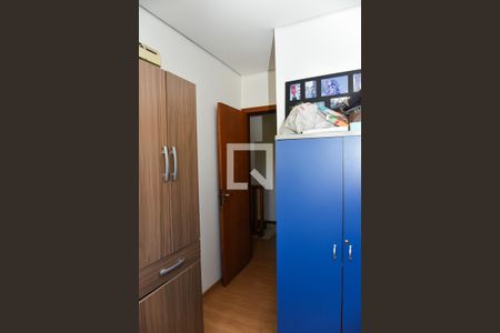 Casa à venda com 300m², 3 quartos e 2 vagasQuarto 2