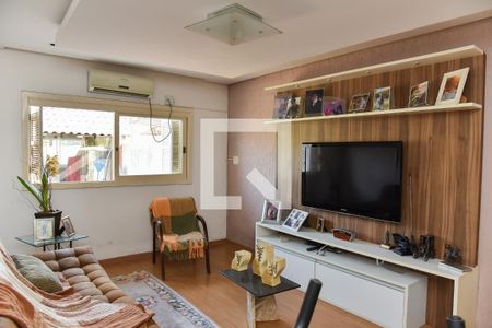 Sala de Estar de casa à venda com 3 quartos, 300m² em Jardim Itu Sabará, Porto Alegre