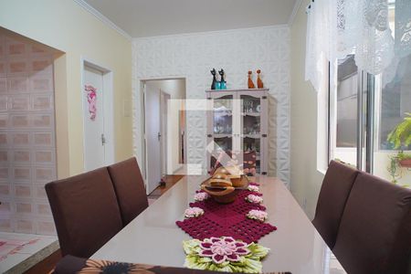 Sala de casa à venda com 3 quartos, 300m² em Jardim Itu, Porto Alegre