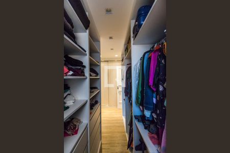 Apartamento para alugar com 112m², 2 quartos e 2 vagasCloset da suíte