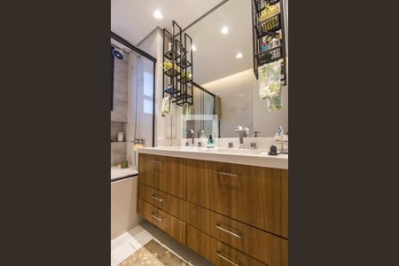 Apartamento para alugar com 112m², 2 quartos e 2 vagasBanheiro da Suíte