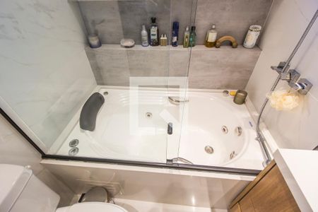 Apartamento para alugar com 112m², 2 quartos e 2 vagasBanheiro da Suíte