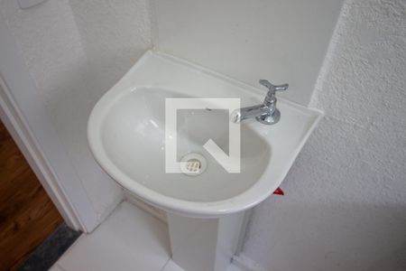 Apartamento para alugar com 41m², 2 quartos e sem vaga Apartamento para alugar com 41m², 2 quartos e sem vagaBanheiro