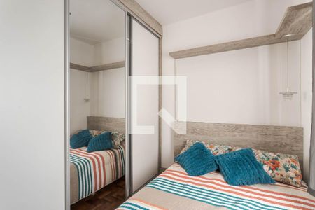 Quarto 2 de apartamento para alugar com 2 quartos, 61m² em São João, Porto Alegre