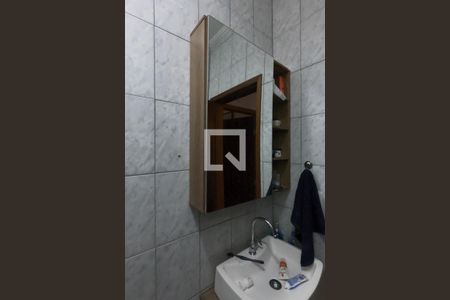 Banheiro de casa à venda com 2 quartos, 125m² em Jardim Maria Rosa, Taboão da Serra