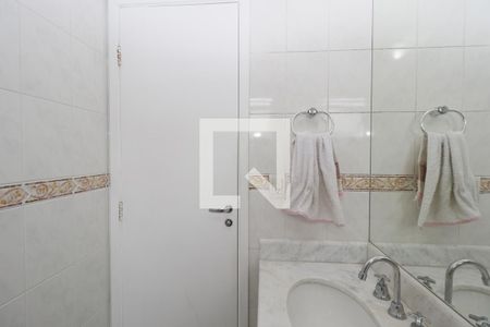 Apartamento à venda com 97m², 3 quartos e 2 vagasBanheiro da Suíte