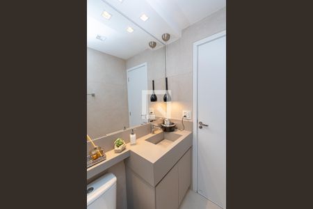 Apartamento à venda com 70m², 2 quartos e 2 vagas Apartamento à venda com 70m², 2 quartos e 2 vagasBanheiro Corredor