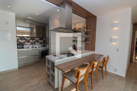 Apartamento à venda com 70m², 2 quartos e 2 vagas Apartamento à venda com 70m², 2 quartos e 2 vagasCozinha