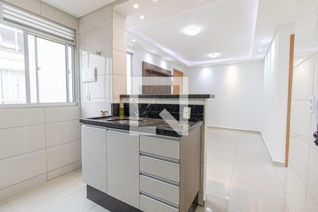 Apartamento para alugar com 42m², 2 quartos e 1 vaga Apartamento para alugar com 42m², 2 quartos e 1 vagaCozinha e Área de Serviço