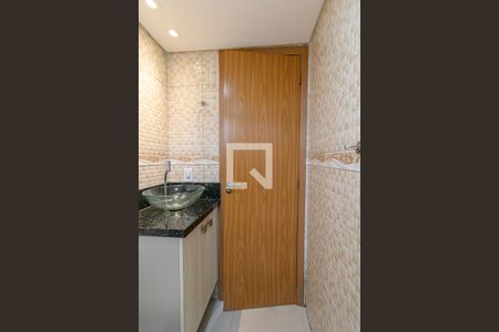Apartamento para alugar com 42m², 2 quartos e 1 vaga Apartamento para alugar com 42m², 2 quartos e 1 vagaBanheiro Social