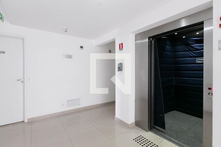 Studio à venda com 24m², 1 quarto e 1 vagaElevador