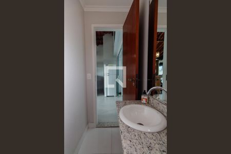 Casa de condomínio à venda com 200m², 2 quartos e 2 vagasBanheiro