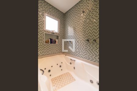 Casa de condomínio à venda com 200m², 2 quartos e 2 vagasBanheiro