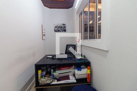 Casa de condomínio à venda com 200m², 2 quartos e 2 vagasEscritório