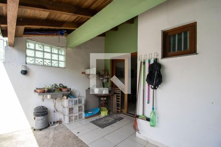 Casa à venda com 137m², 4 quartos e 2 vagasQuintal