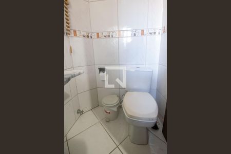 Casa à venda com 137m², 4 quartos e 2 vagasBanheiro da Suíte 2