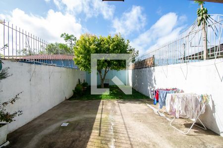 Casa à venda com 137m², 4 quartos e 2 vagasQuintal