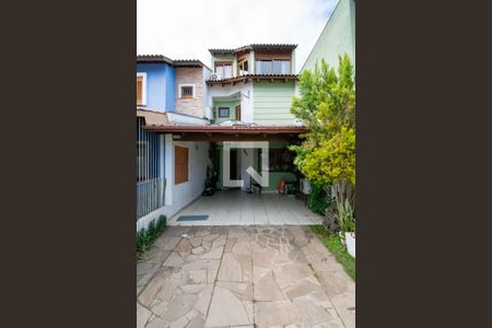 Casa à venda com 137m², 4 quartos e 2 vagasFachada
