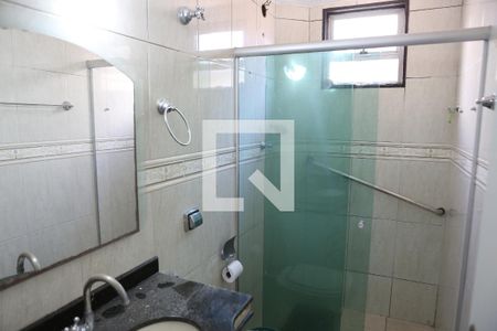 Banheiro de apartamento para alugar com 3 quartos, 65m² em Glória, Contagem