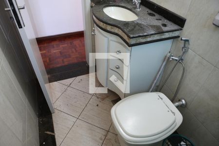 Banheiro de apartamento para alugar com 3 quartos, 65m² em Glória, Contagem