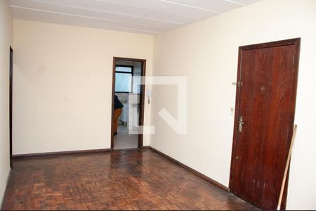 Sala de apartamento para alugar com 3 quartos, 65m² em Glória, Contagem