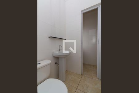 Banheiro de apartamento para alugar com 1 quarto, 29m² em Água Rasa, São Paulo