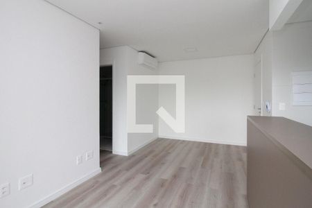 Apartamento para alugar com 67m², 2 quartos e 1 vagaSala