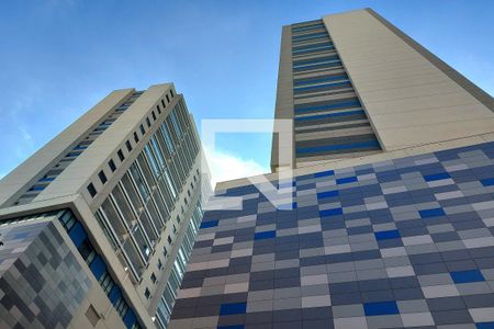 Apartamento para alugar com 67m², 2 quartos e 1 vagaFachada