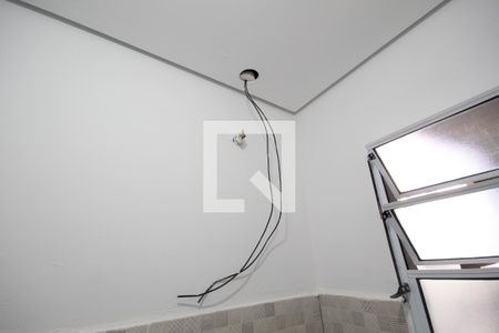 Banheiro de apartamento para alugar com 1 quarto, 24m² em Vila Menk, Osasco