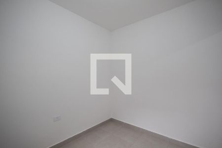 Quarto de apartamento para alugar com 1 quarto, 24m² em Vila Menk, Osasco